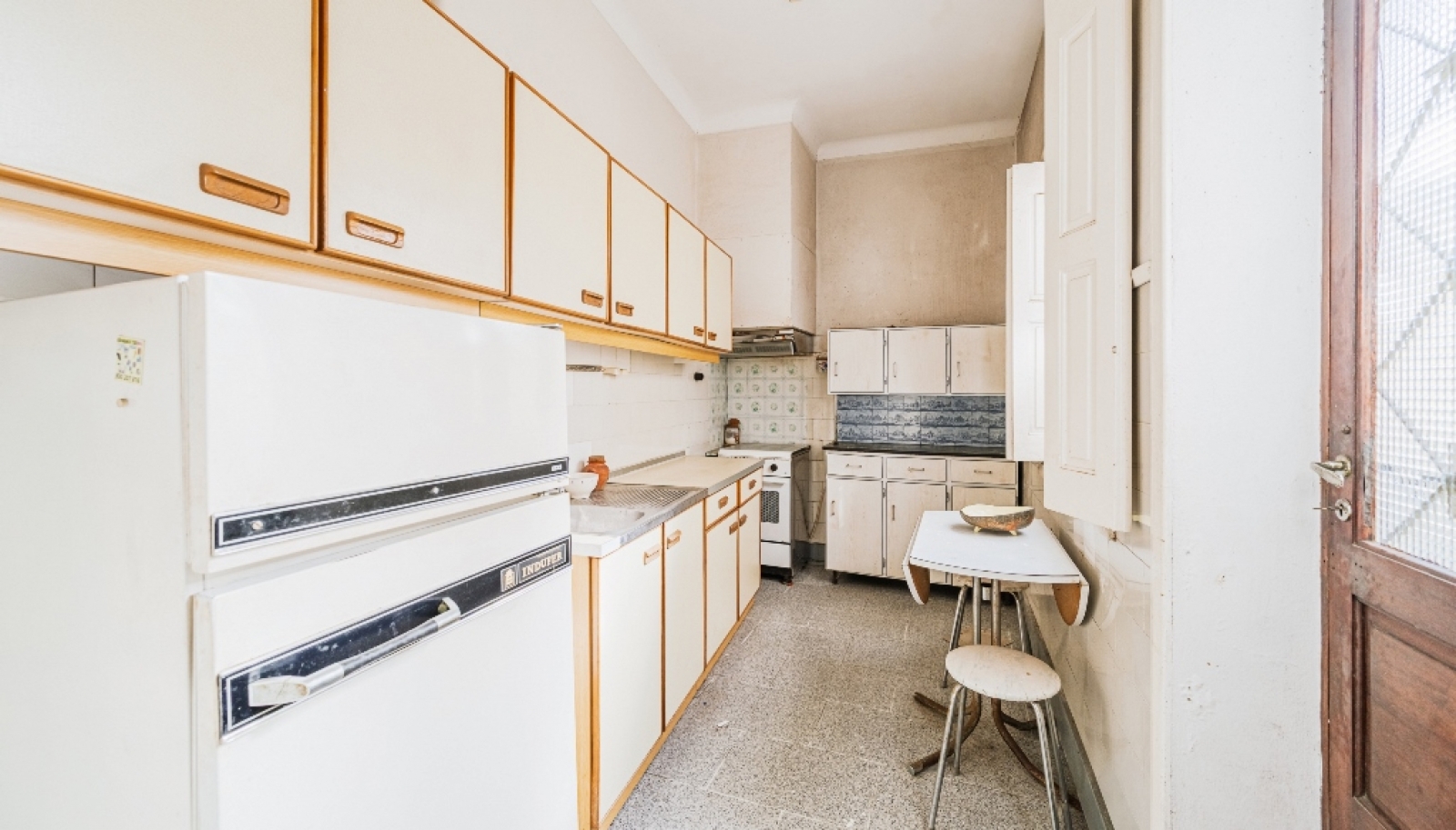 Appartement de 2 chambres avec patio à rénover à Porto, Portugal_363761