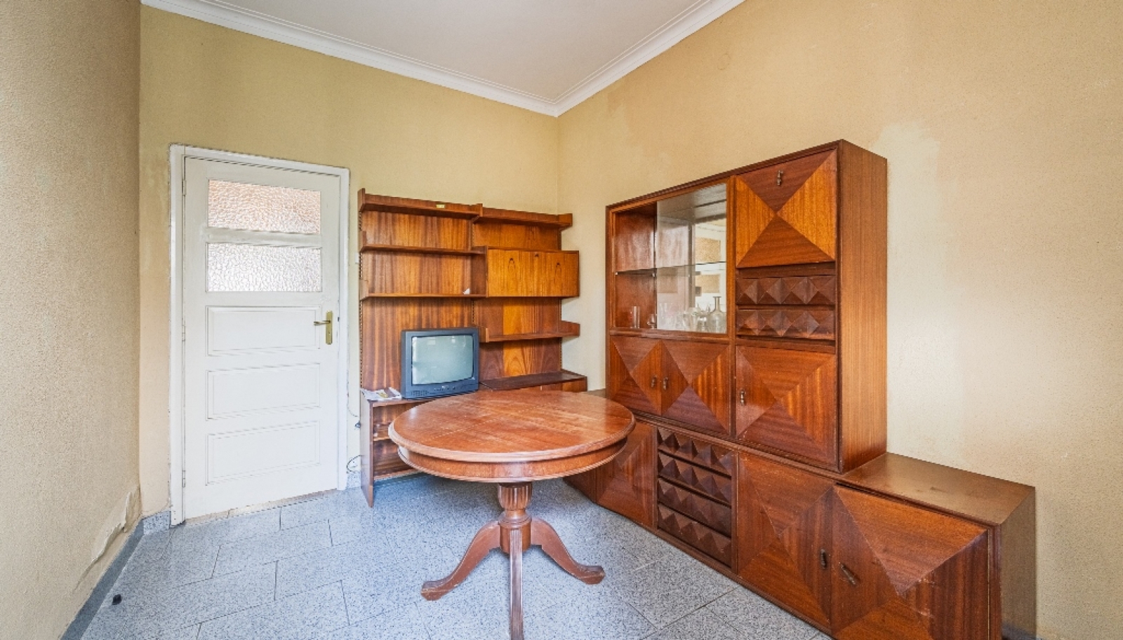 Appartement de 2 chambres avec patio à rénover à Porto, Portugal_363762