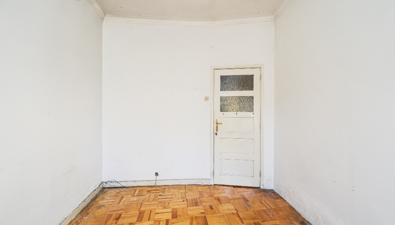 Appartement de 2 chambres avec patio à rénover à Porto, Portugal_363765