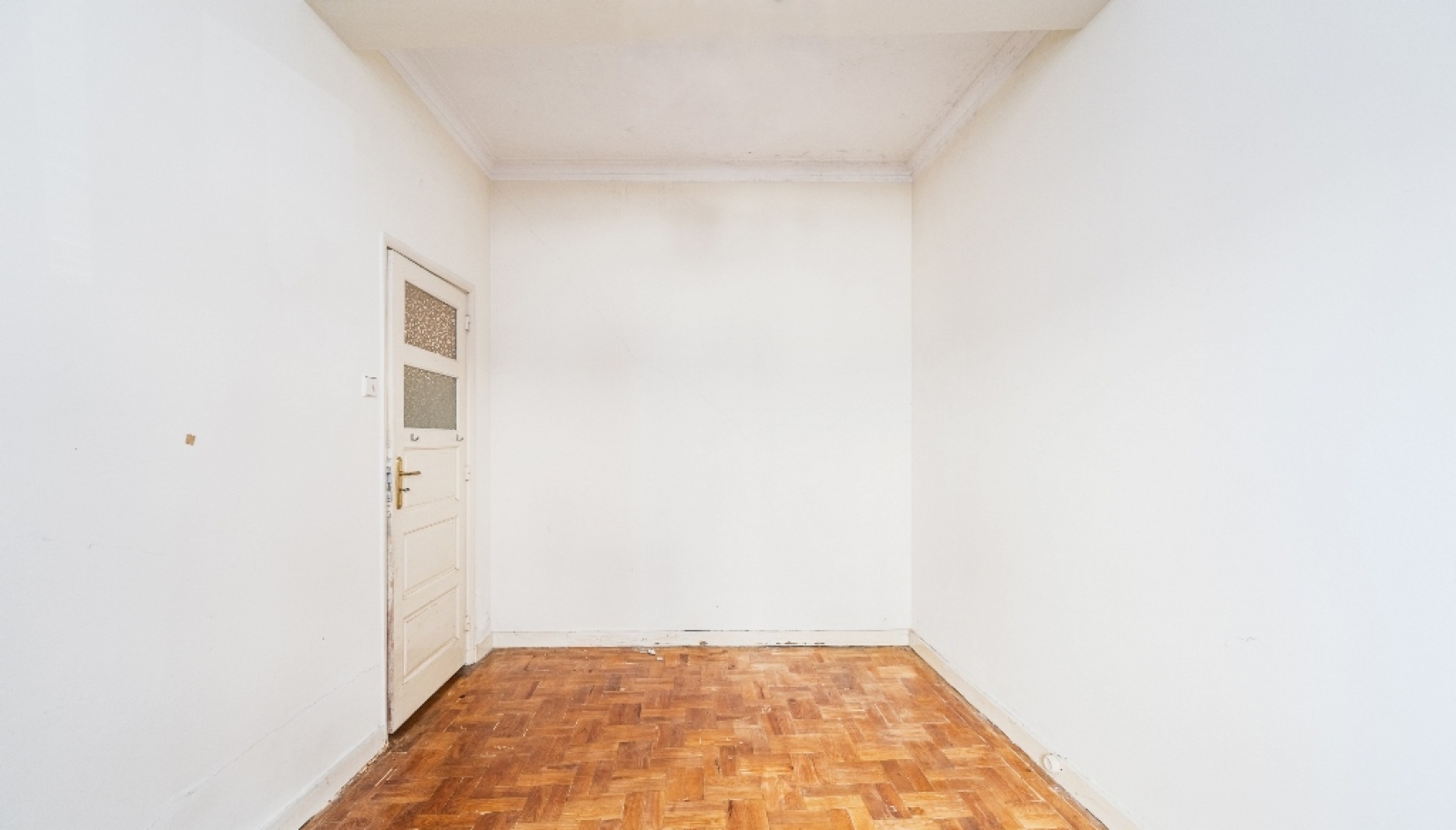 Appartement de 2 chambres avec patio à rénover à Porto, Portugal_363770