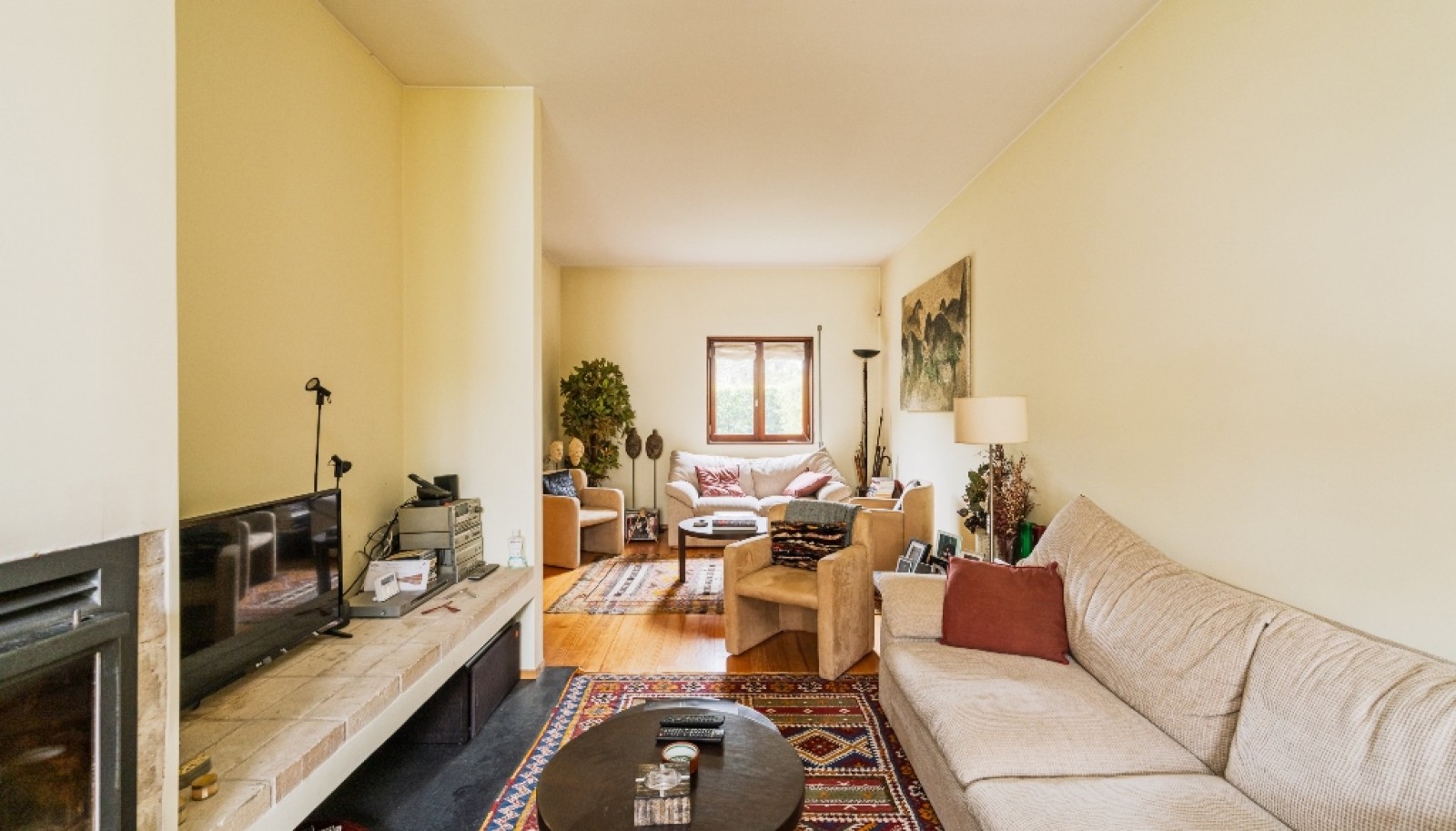 Vier-Zimmer-Einfamilienhaus mit Garten zu verkaufen in Porto, Portugal_363797