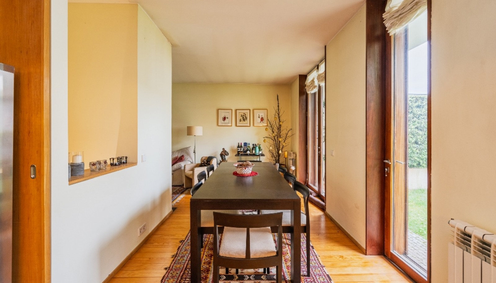 Vier-Zimmer-Einfamilienhaus mit Garten zu verkaufen in Porto, Portugal_363802