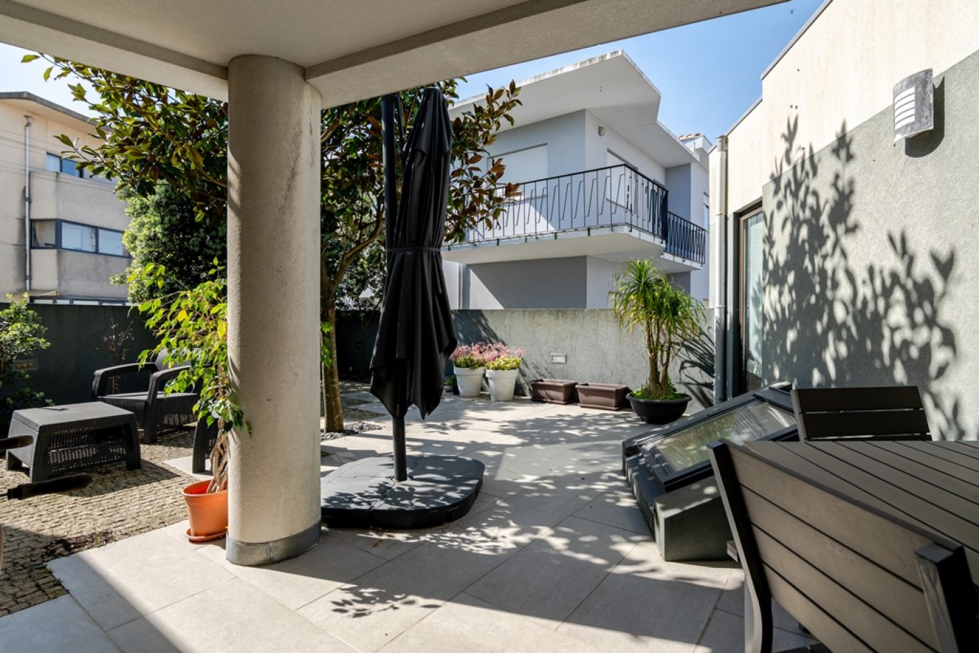 Villa mit 3 Schlafzimmern zu verkaufen im Zentrum von Póvoa de Varzim, Portugal_363817
