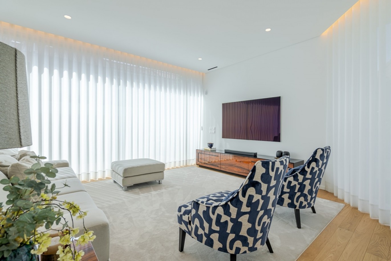 Contemporary 4 bedroom villa for sale in Foz, Porto, Portugal_364416