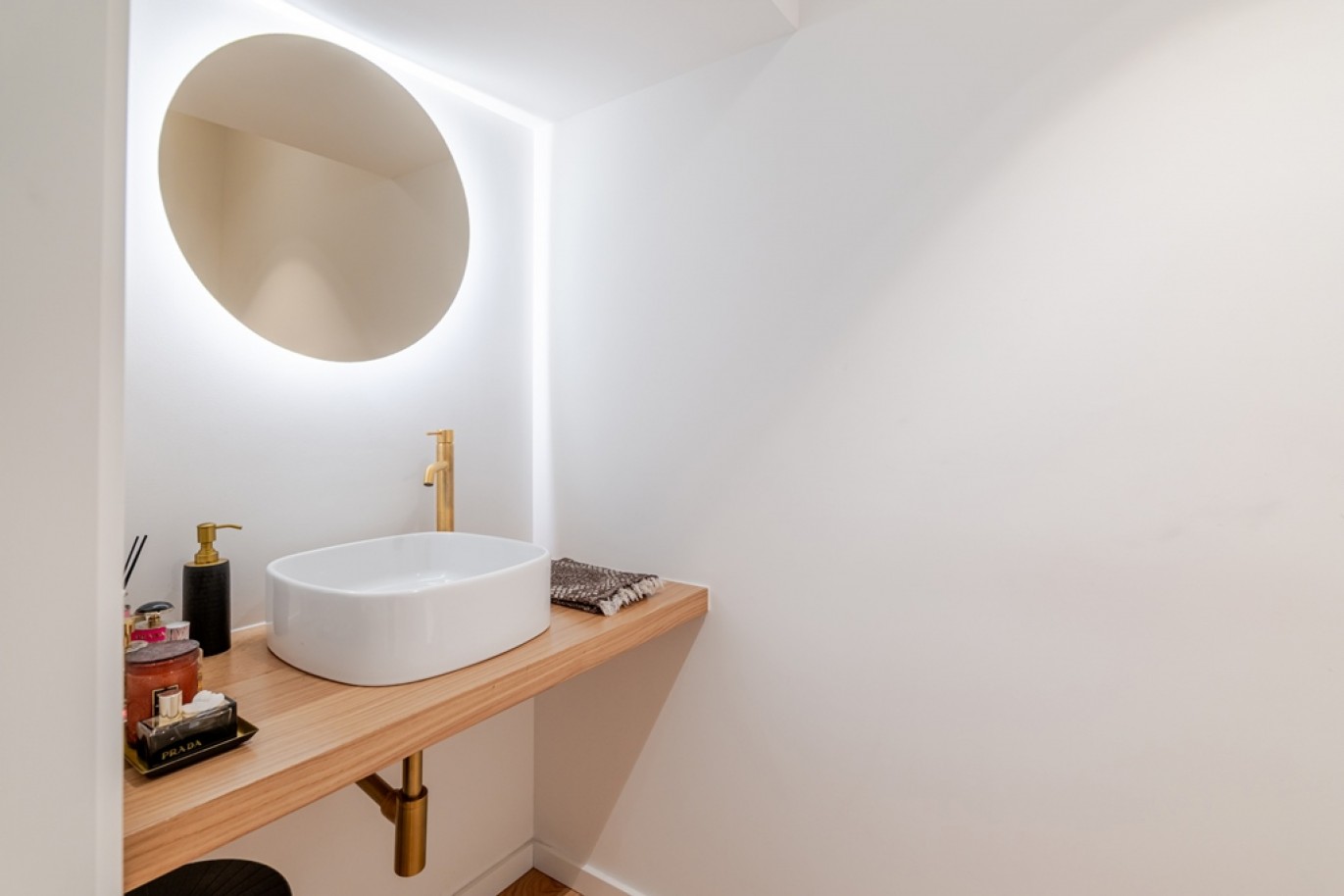 Contemporary 4 bedroom villa for sale in Foz, Porto, Portugal_364437