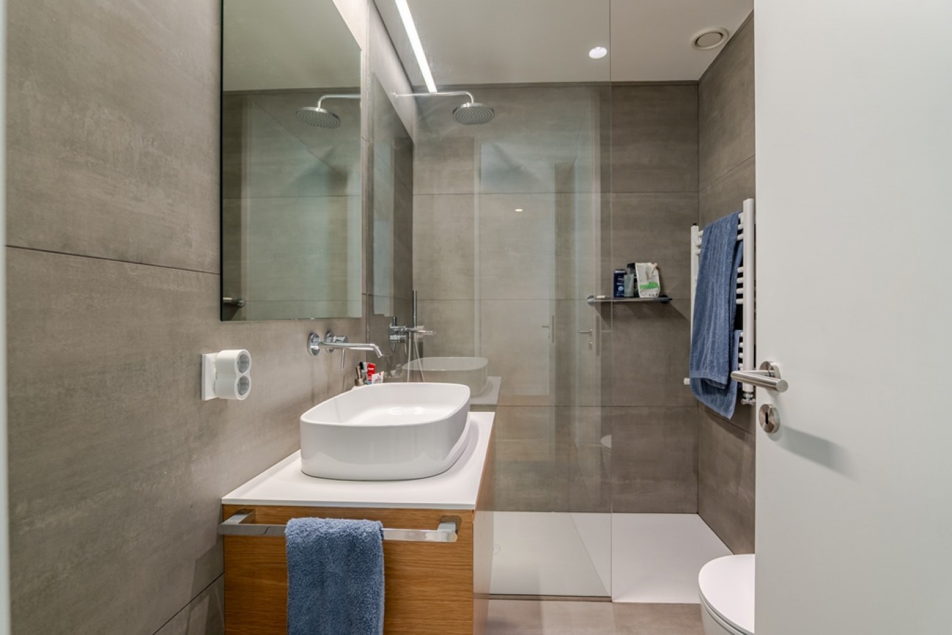 Contemporary 4 bedroom villa for sale in Foz, Porto, Portugal_364461