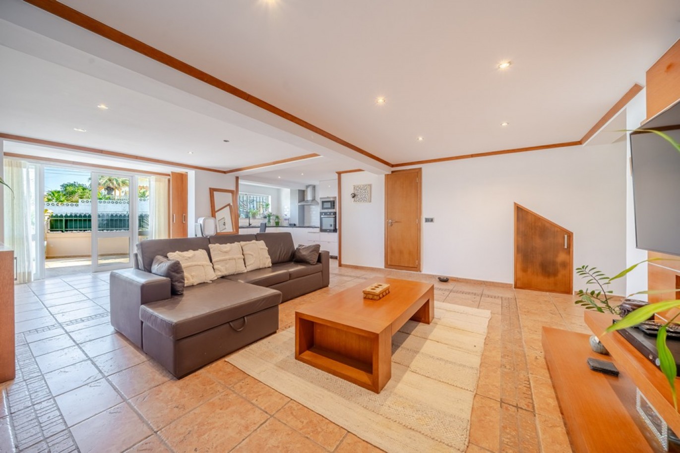 3-bedroom Townhouse for sale in Albufeira, Algarve, Portugal_364525