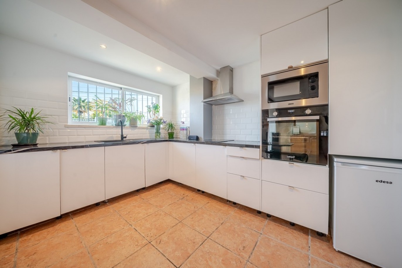 3-bedroom Townhouse for sale in Albufeira, Algarve, Portugal_364526