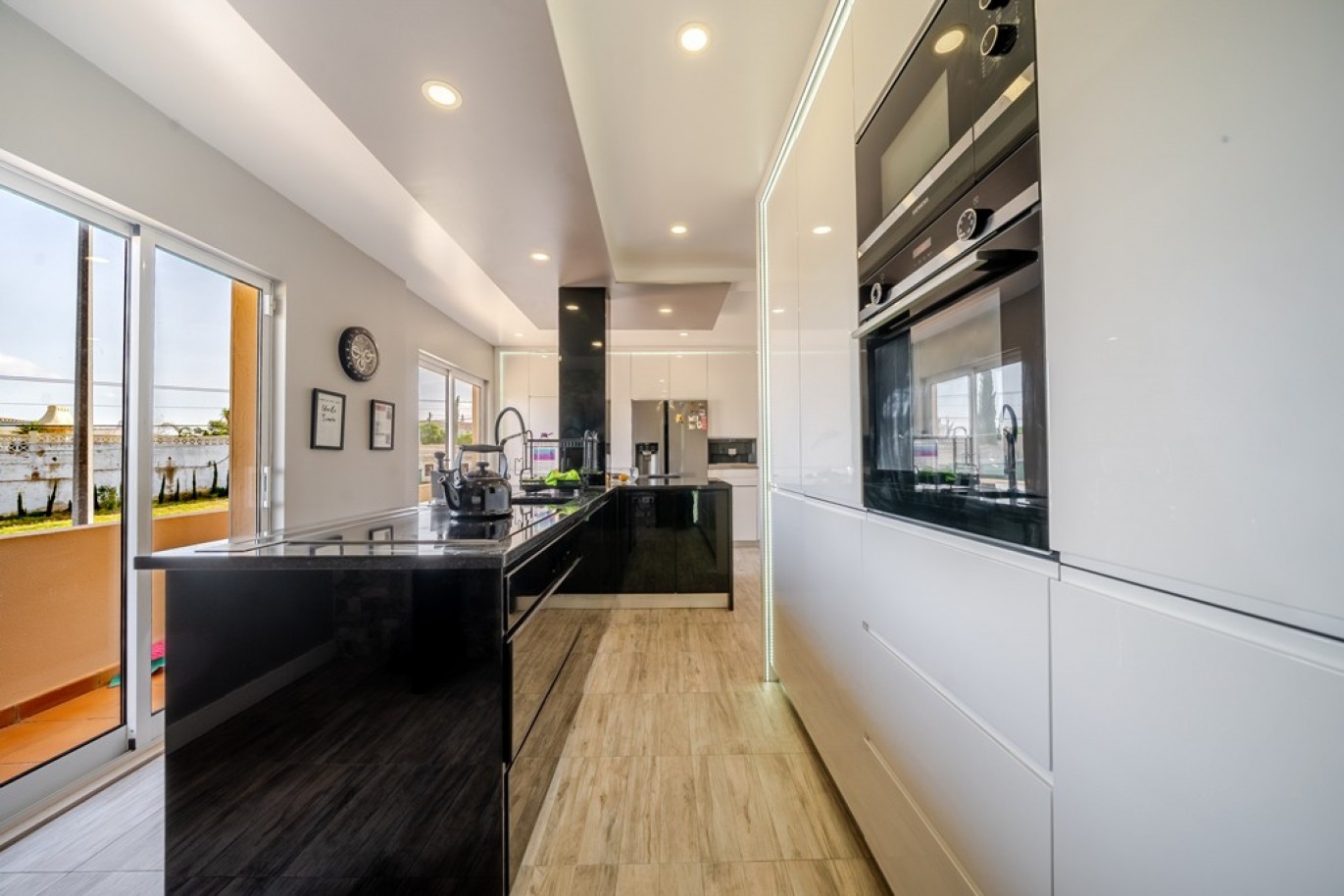 3-bedroom Townhouse for sale in Albufeira, Algarve, Portugal_364540