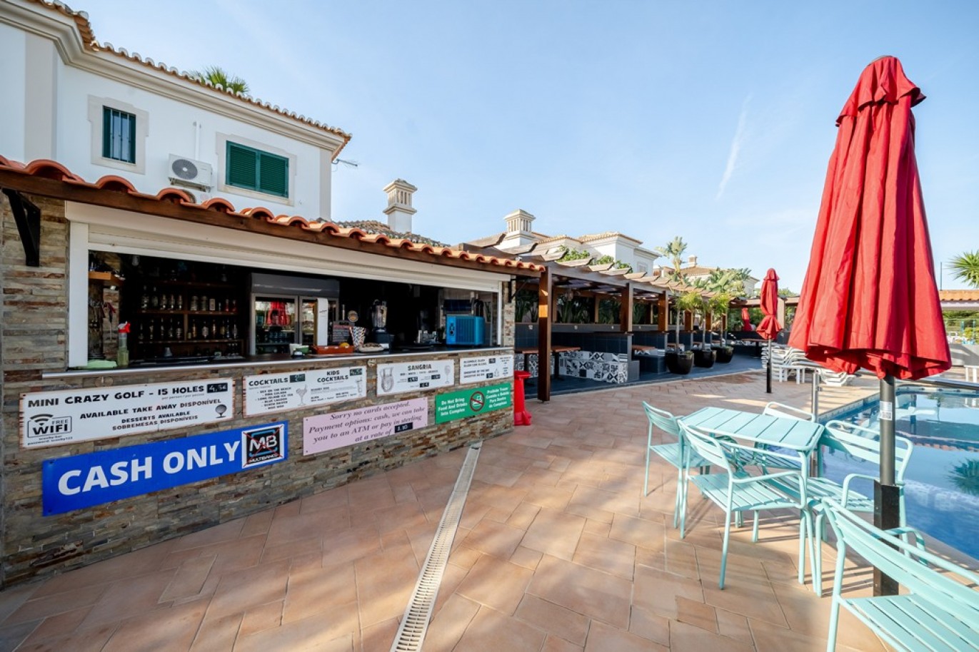 Local comercial en venta en Albufeira, Algarve, Portugal_364549