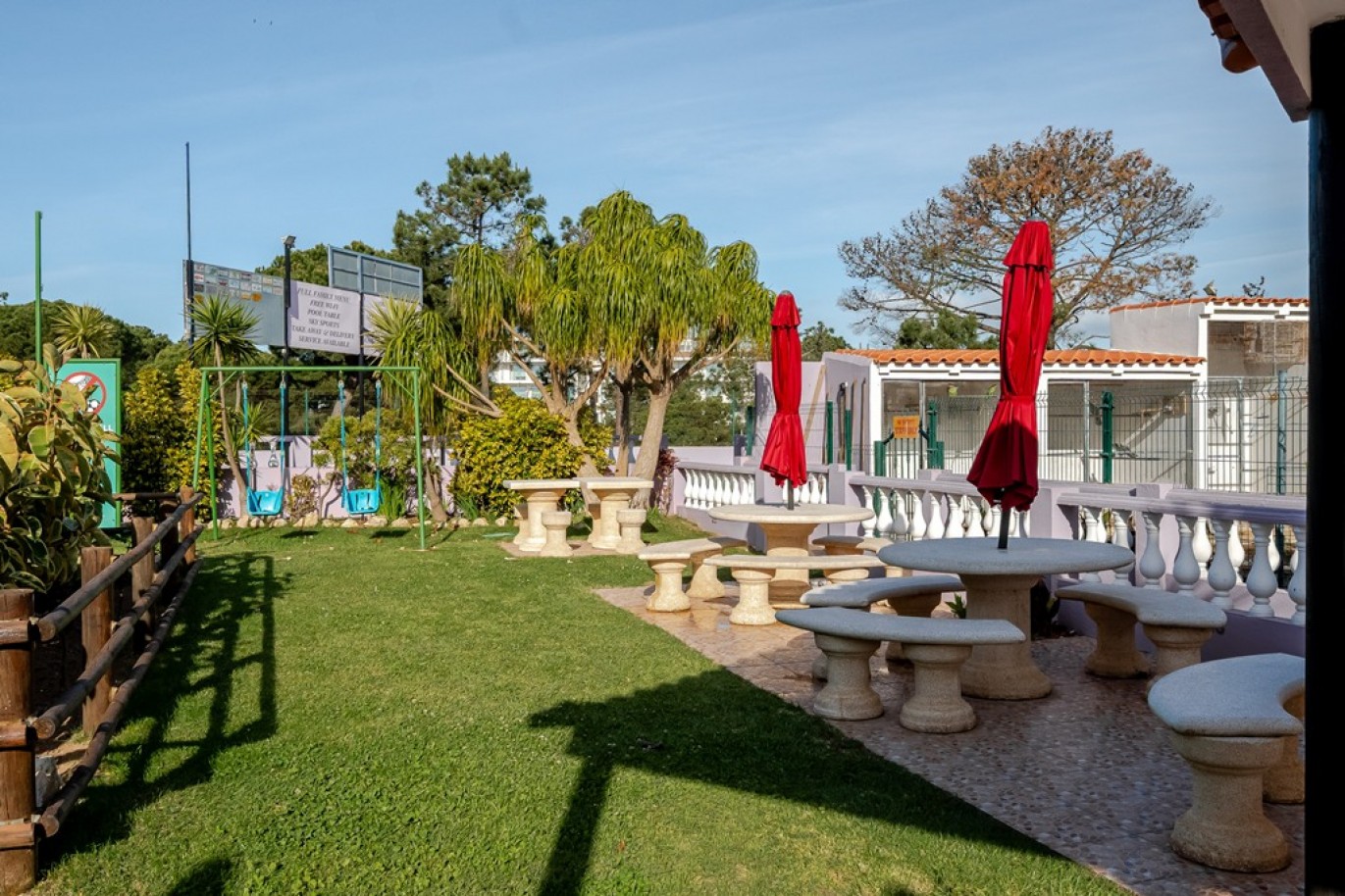 Local comercial en venta en Albufeira, Algarve, Portugal_364561