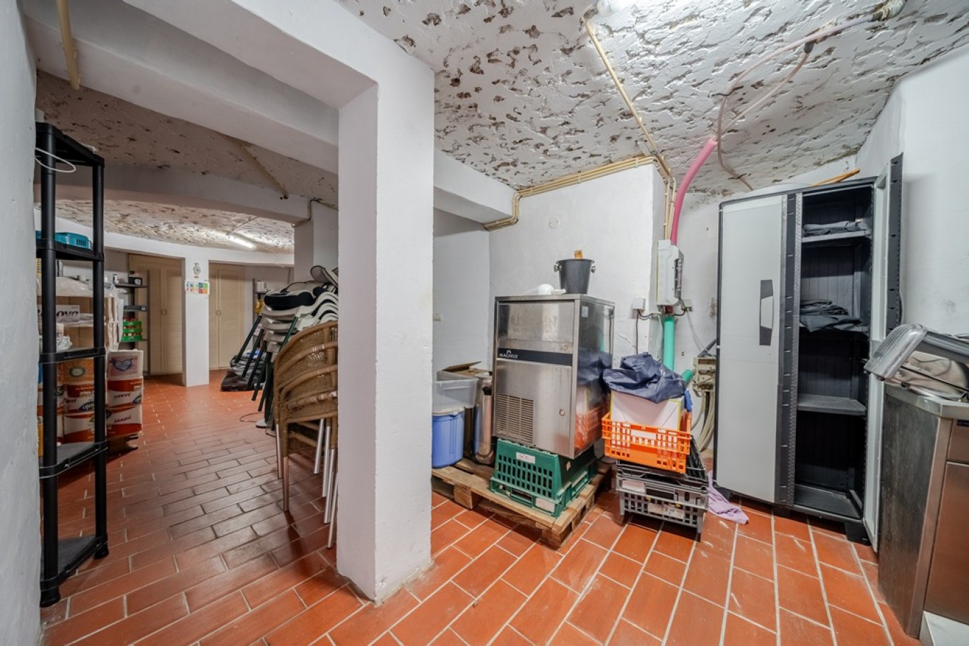 Local comercial en venta en Albufeira, Algarve, Portugal_364566