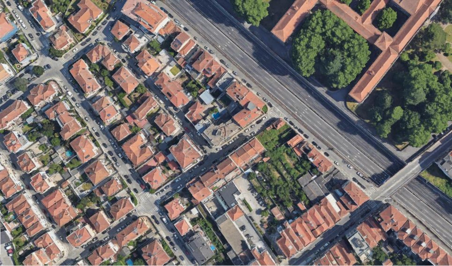 Terreno que teve projeto aprovado para prédio de 5 pisos no Porto_364733