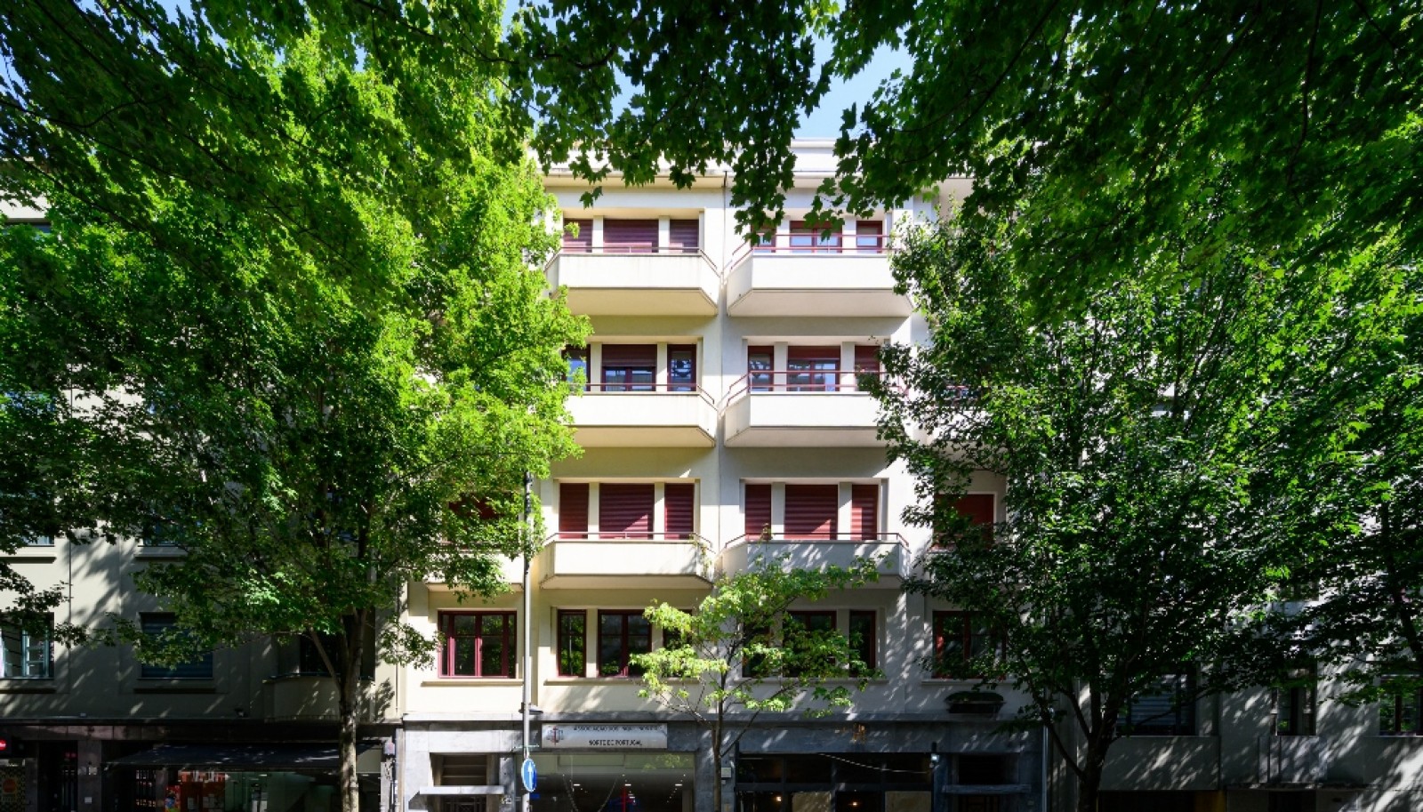 Piso de 3 habitaciones para reformar en venta centro de Porto, Portugal_364785