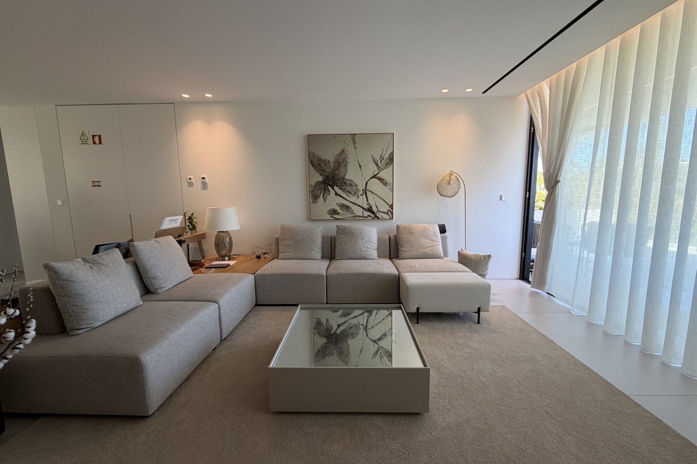Luxuoso apartamento T2, para venda em Vilamoura, Algarve_364832