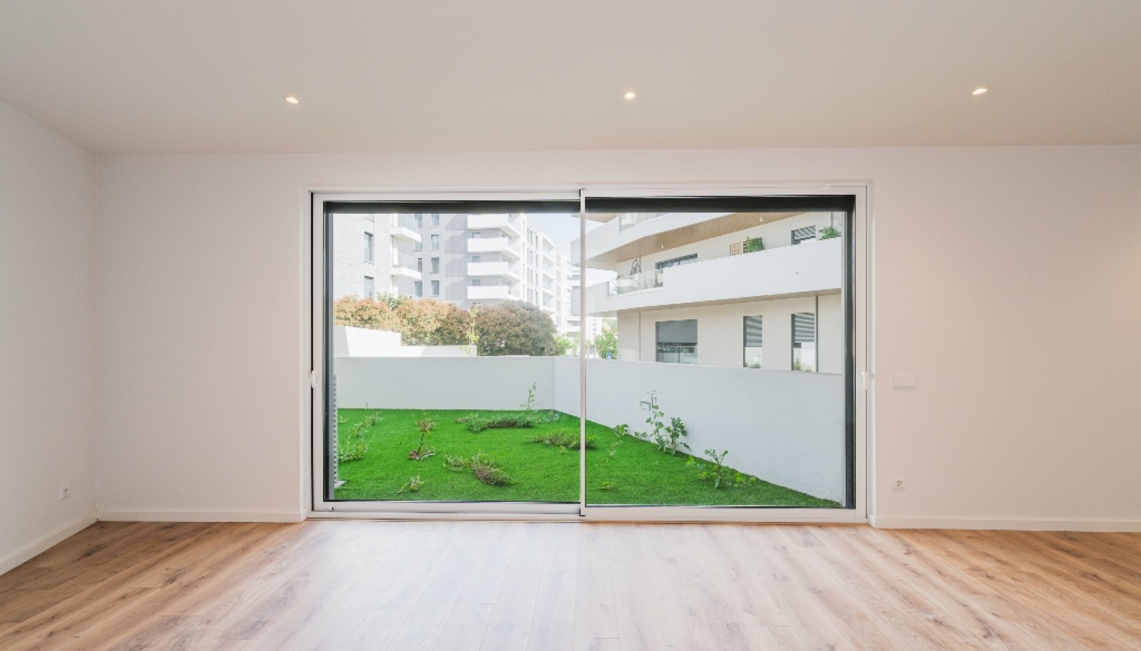 New apartment with patio, for sale, in Ramalde, Porto_364894