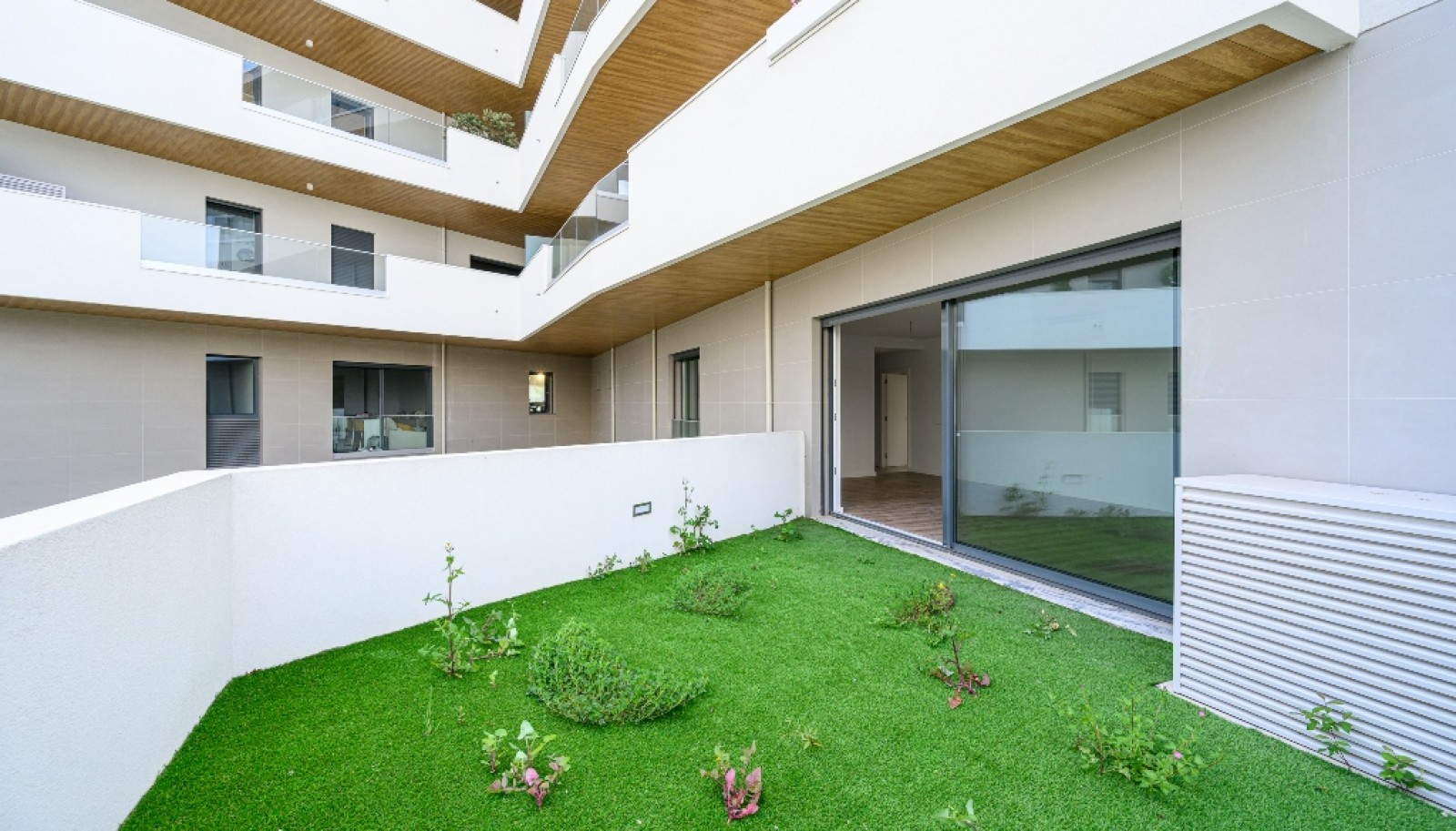 New apartment with patio, for sale, in Ramalde, Porto_364897