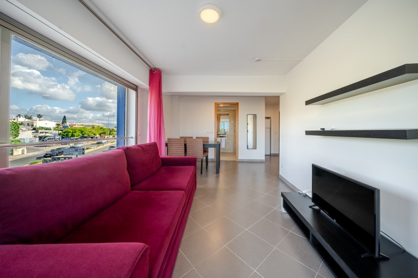 Elegante Apartamento T1 com piscina à venda em Portimão, Algarve_365058