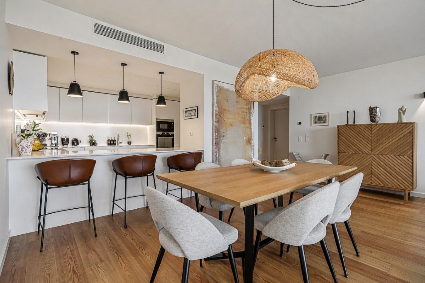 Apartamento T3, junto à praia, à venda em Armação de Pera, Algarve_365085