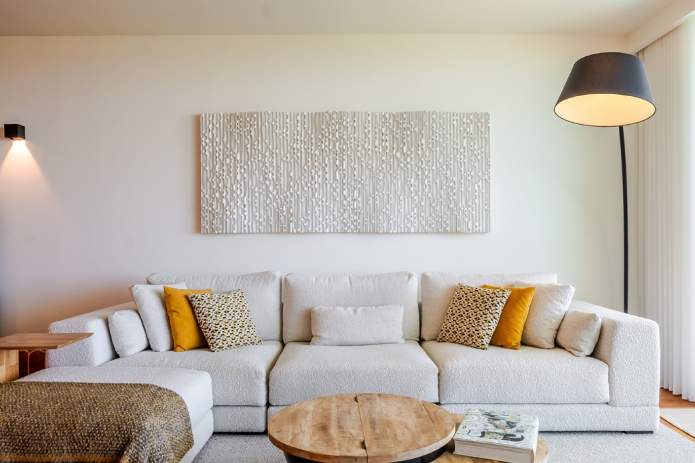 Apartamento T3, junto à praia, à venda em Armação de Pera, Algarve_365089