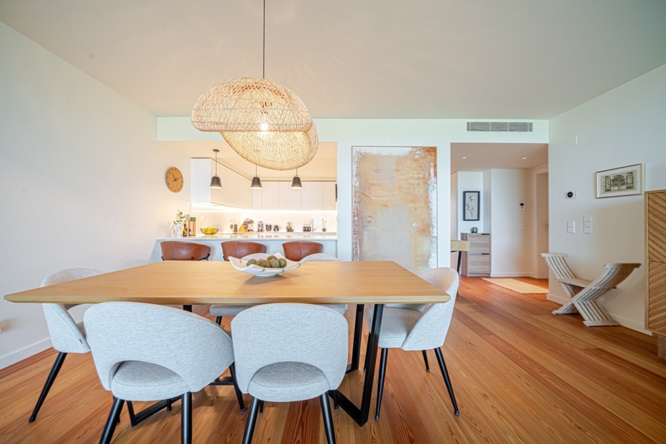 Apartamento T3, junto à praia, à venda em Armação de Pera, Algarve_365091