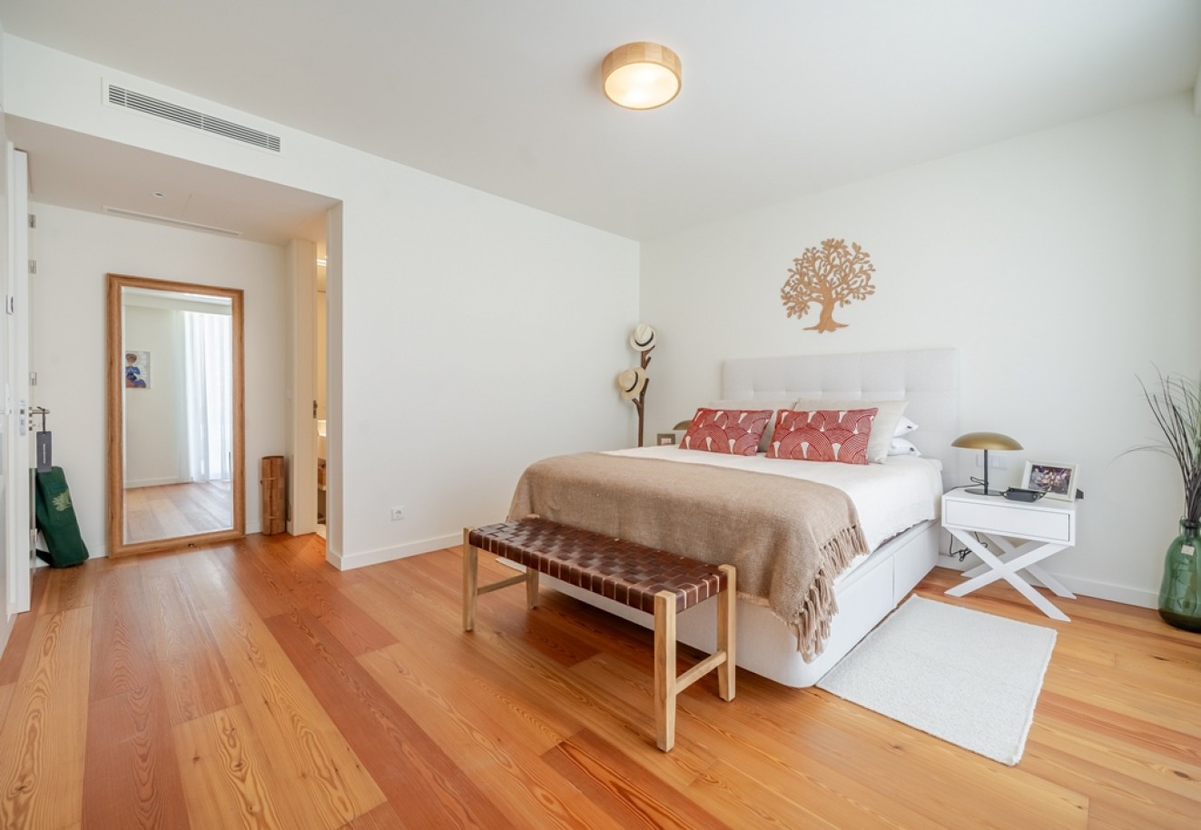 Apartamento T3, junto à praia, à venda em Armação de Pera, Algarve_365095