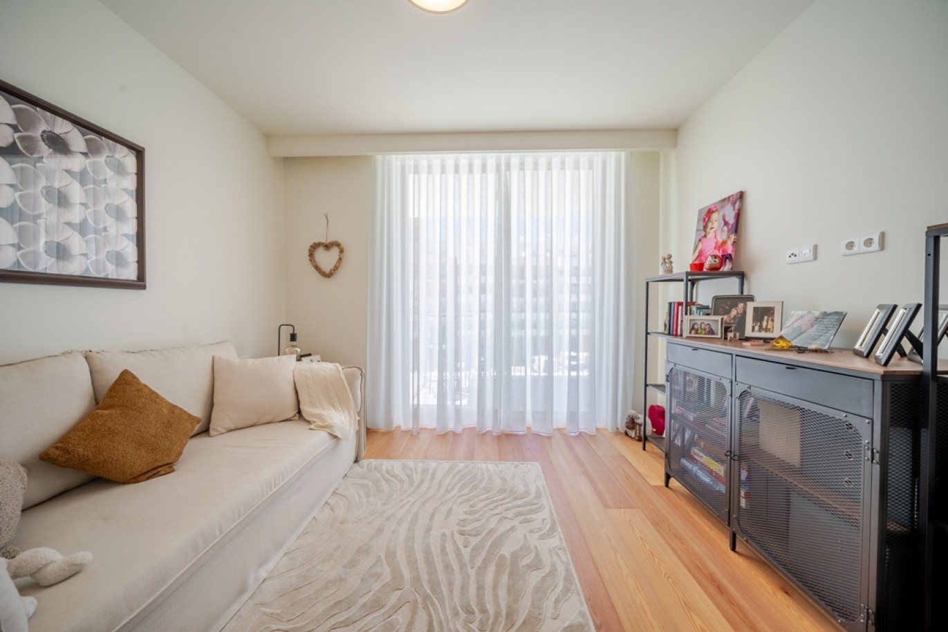 Apartamento T3, junto à praia, à venda em Armação de Pera, Algarve_365097