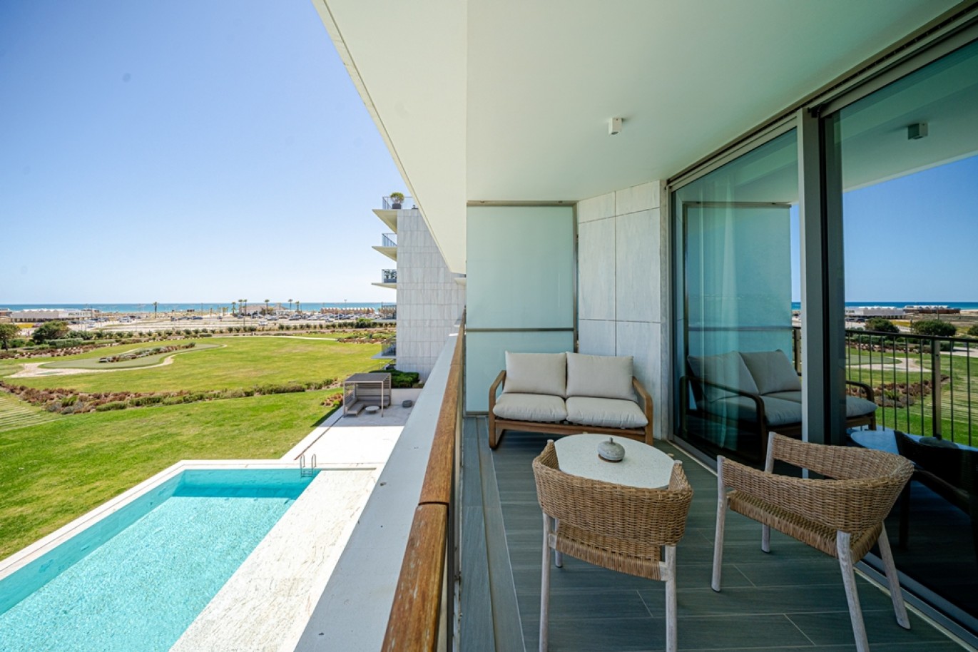 Apartamento T3, junto à praia, à venda em Armação de Pera, Algarve_365101