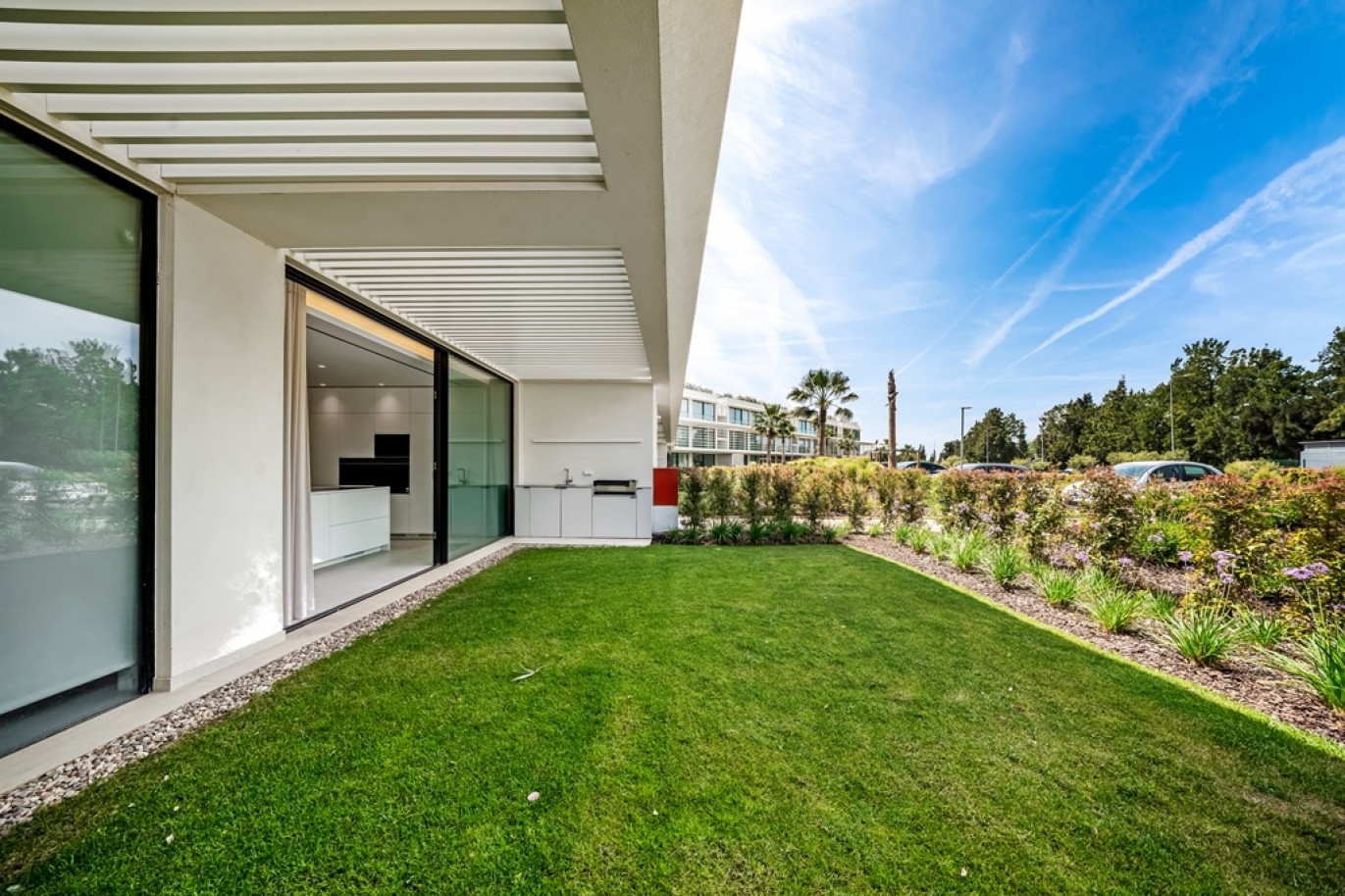 Lujoso piso de 2 dormitorios en venta en Vilamoura, Algarve, Portugal_365146
