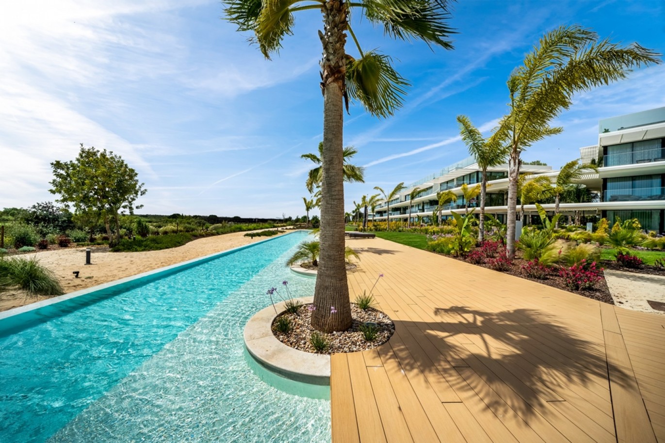 Lujoso piso de 2 dormitorios en venta en Vilamoura, Algarve, Portugal_365150