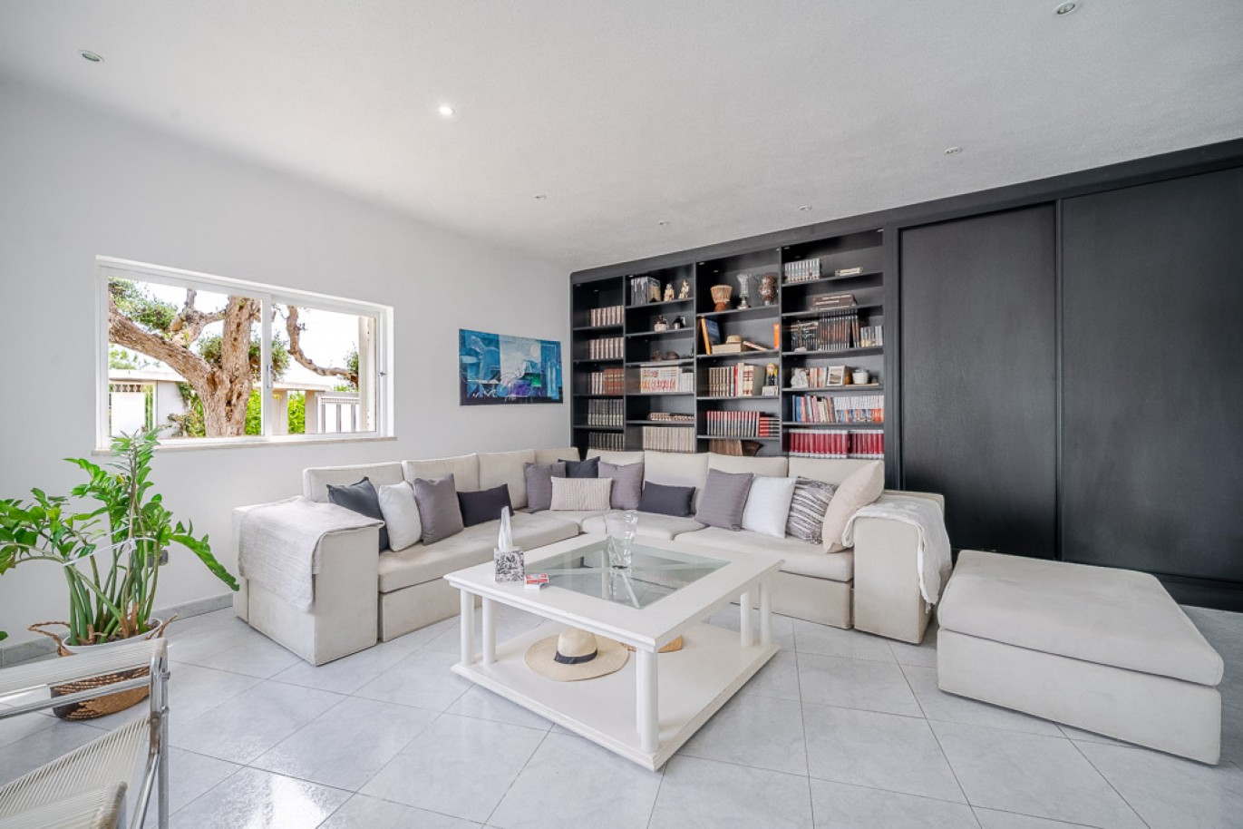 Villa de 5 dormitorios con piscina en venta en Guia, Algarve, Portugal_365266