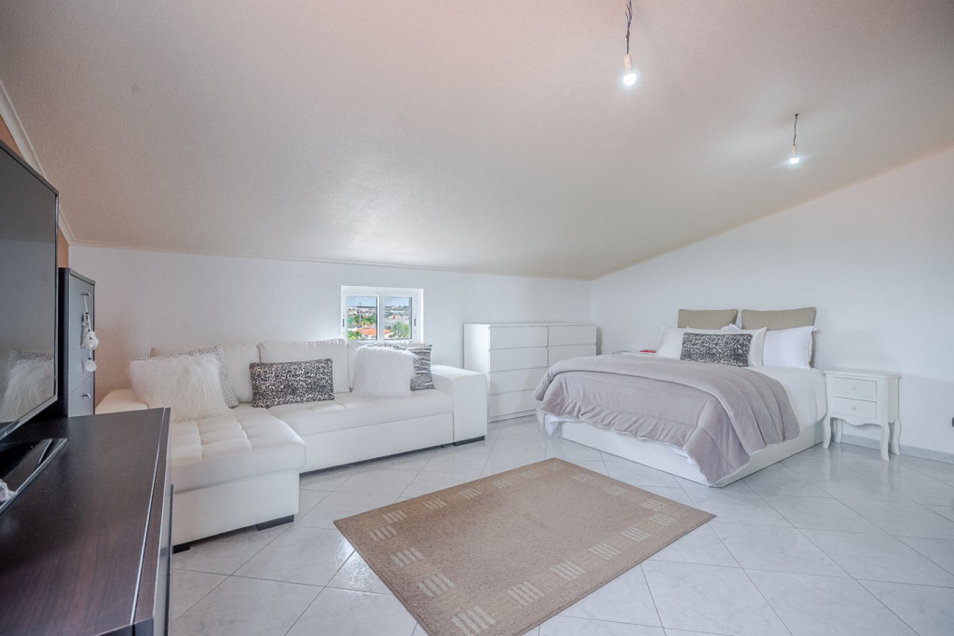 Villa de 5 dormitorios con piscina en venta en Guia, Algarve, Portugal_365276