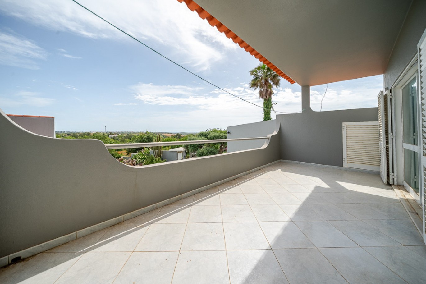 Villa de 5 dormitorios con piscina en venta en Guia, Algarve, Portugal_365278