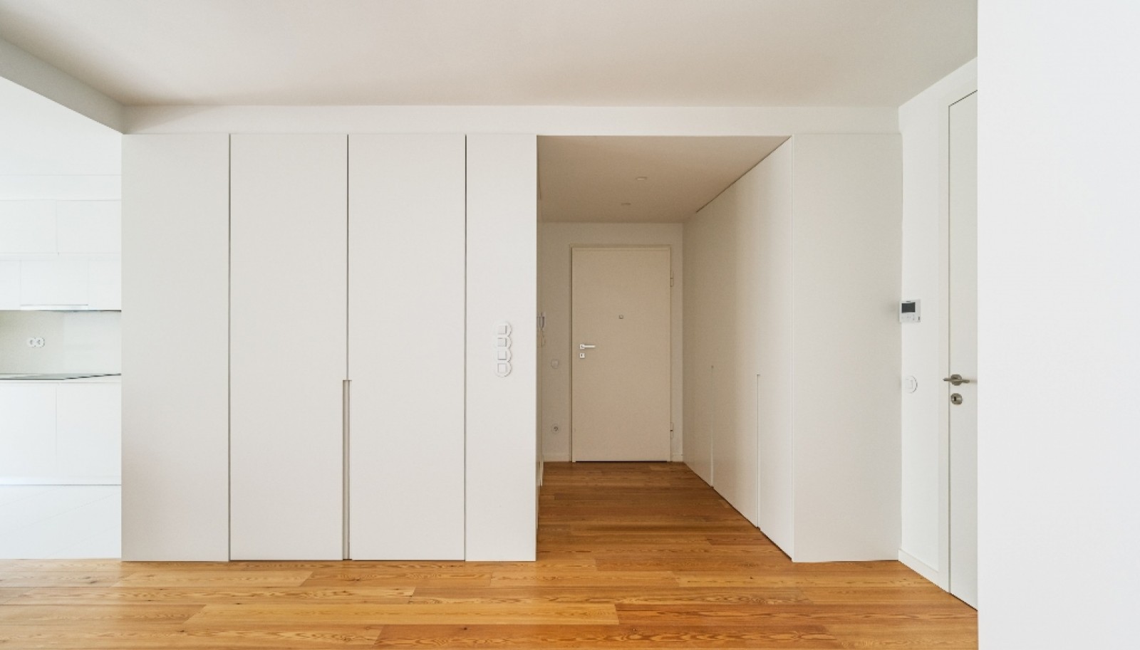 Apartamento T2 com varanda para venda perto da praia em Canidelo_365543