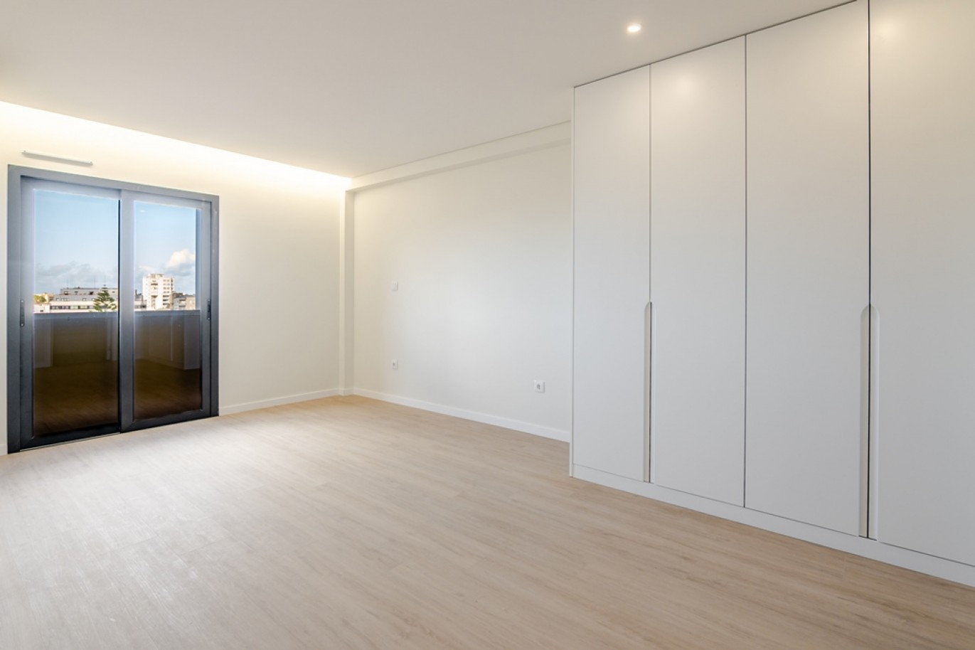 Drei-Zimmer-Wohnung mit Balkon in Vila Nova de Gaia, Portugal_365845