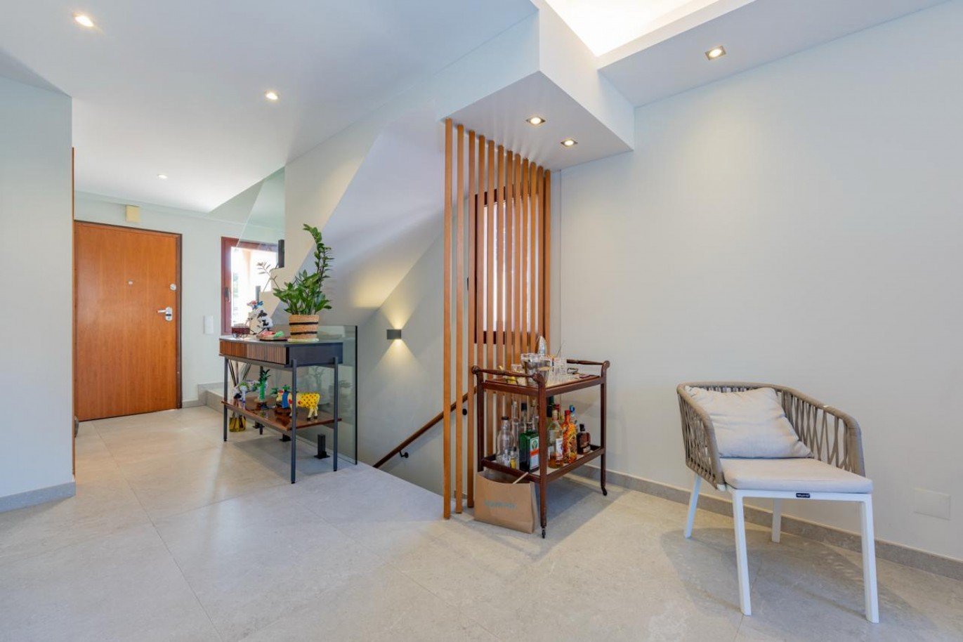 Villa de 4 dormitorios en venta em Quarteira, Algarve, Portugal_365941