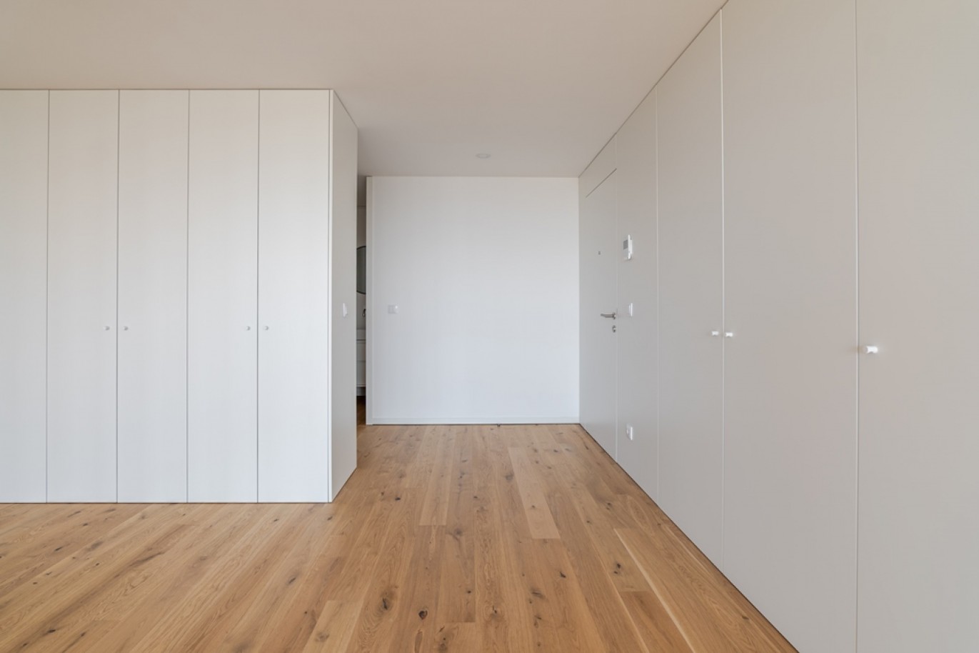 Three bedroom flat with balconies and open views in Aveiro, Portugal_366186