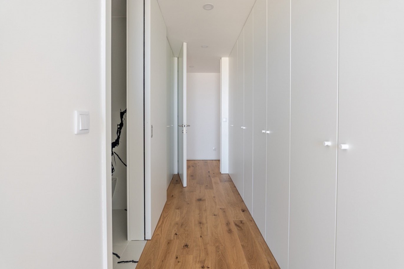 Three bedroom flat with balconies and open views in Aveiro, Portugal_366191