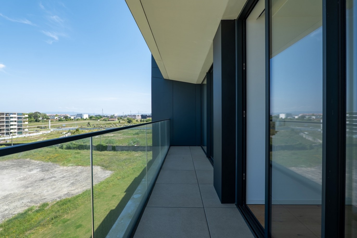 Three bedroom flat with balconies and open views in Aveiro, Portugal_366194
