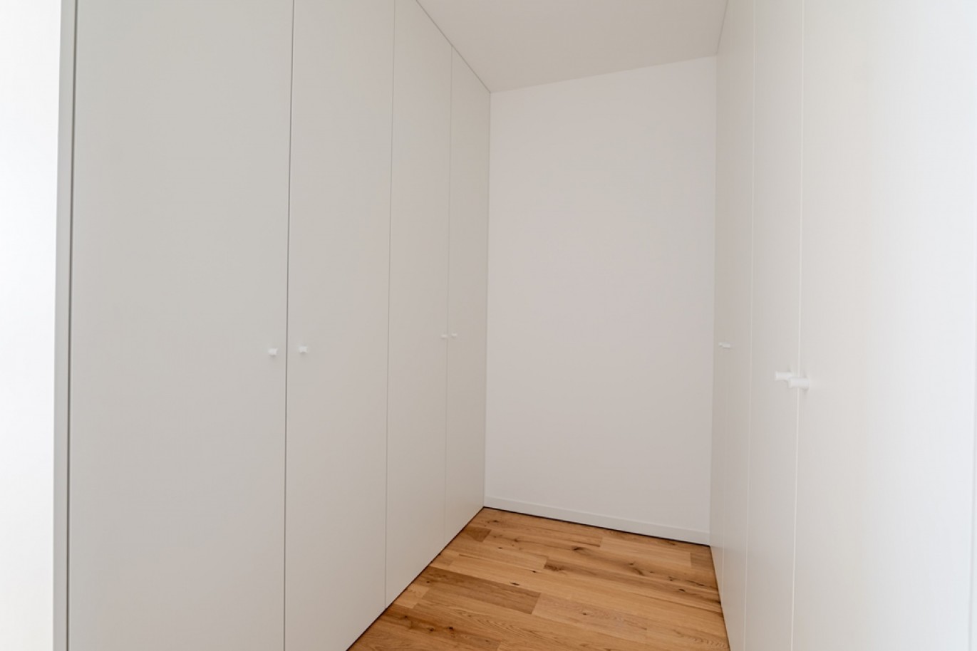 Apartamento T3 com varandas e vistas desafogadas em Aveiro_366241