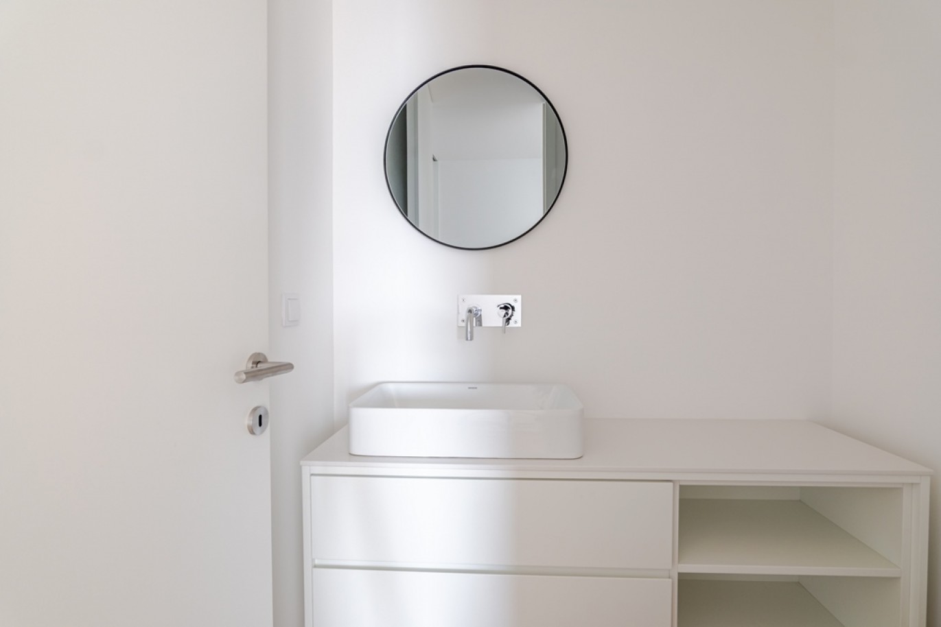 Apartamento T3 com varandas e vistas desafogadas em Aveiro_366251
