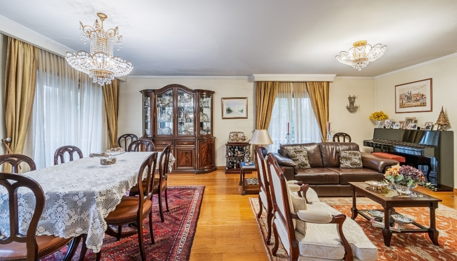Apartamento T4 com varanda à venda no Bonfim no Porto_366286