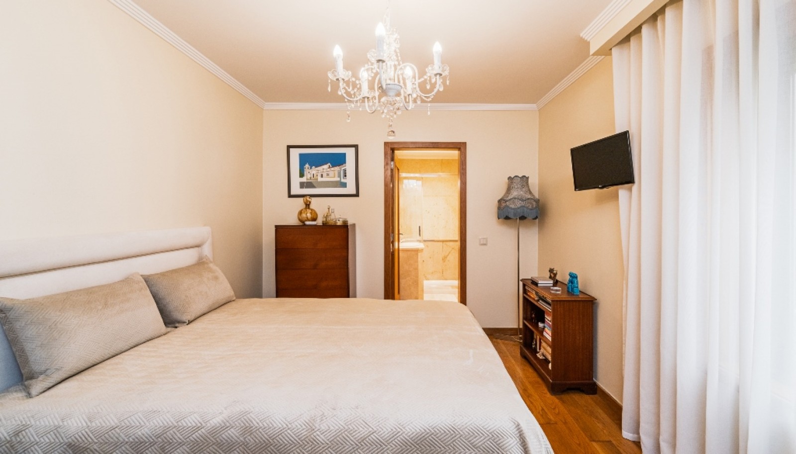 Apartamento T4 com varanda à venda no Bonfim no Porto_366306