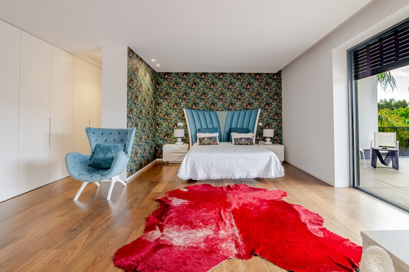 Moradia V5+2 com jardim e piscinas em Vila Nova de Famalicão_366405