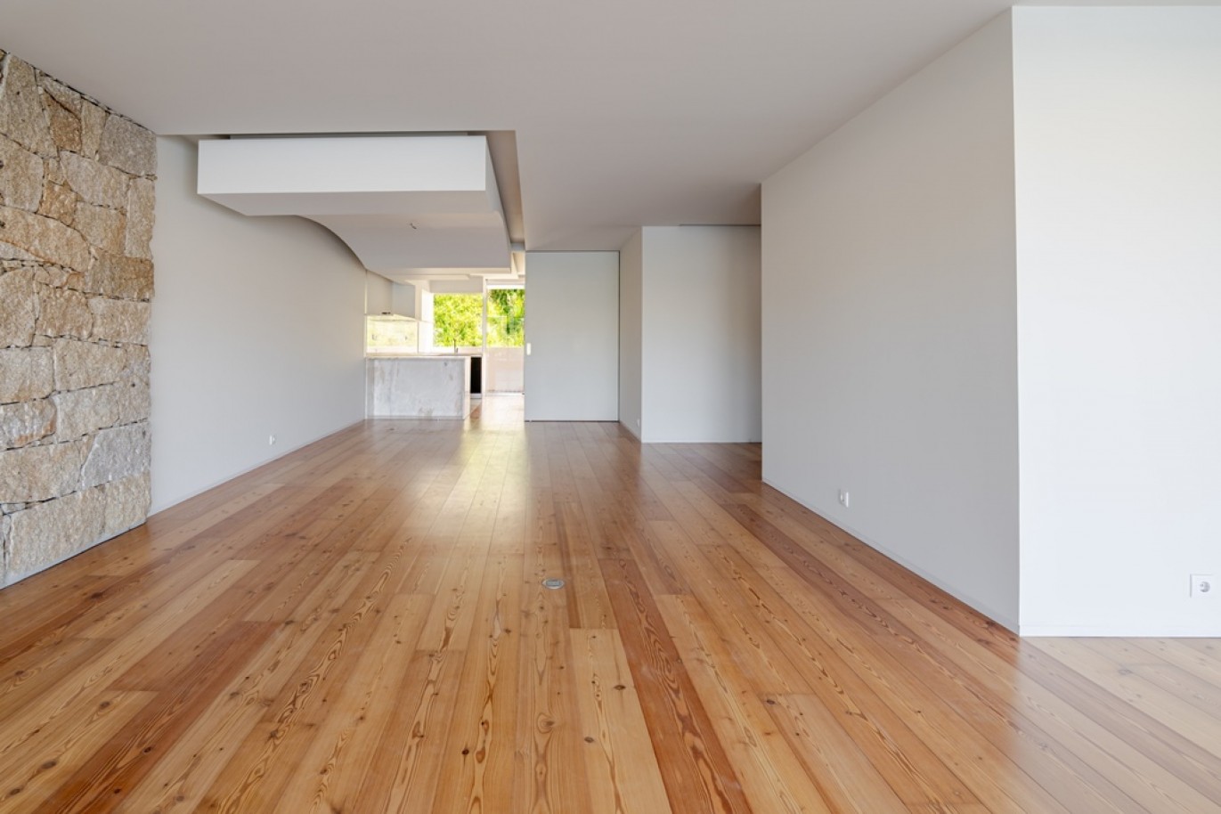 Vier-Zimmer-Wohnung mit Balkonen und Flussblick in Gaia, Portugal_366506