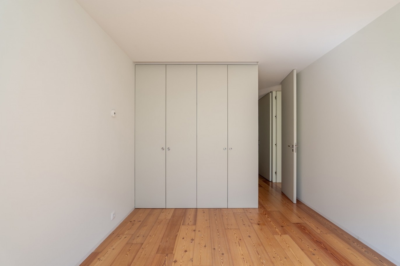Vier-Zimmer-Wohnung mit Balkonen und Flussblick in Gaia, Portugal_366520