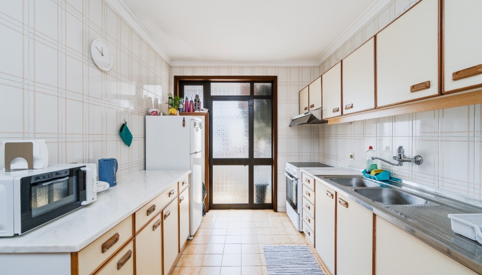 Piso de 3 habitaciones con balcón en venta Leça da Palmeira, Portugal_366943