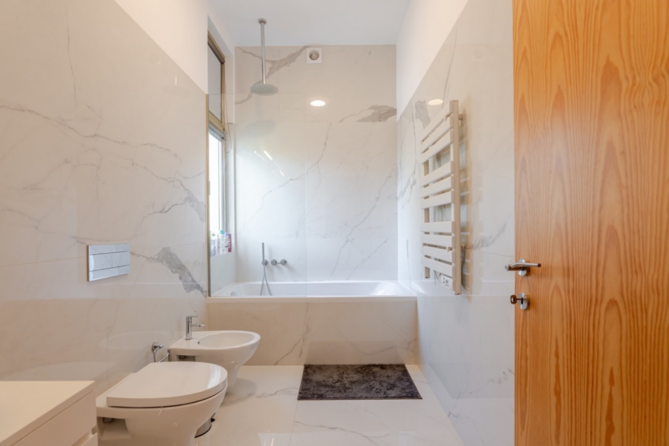 Apartamento T2 Duplex com pátio e varanda na Boavista no Porto_367196