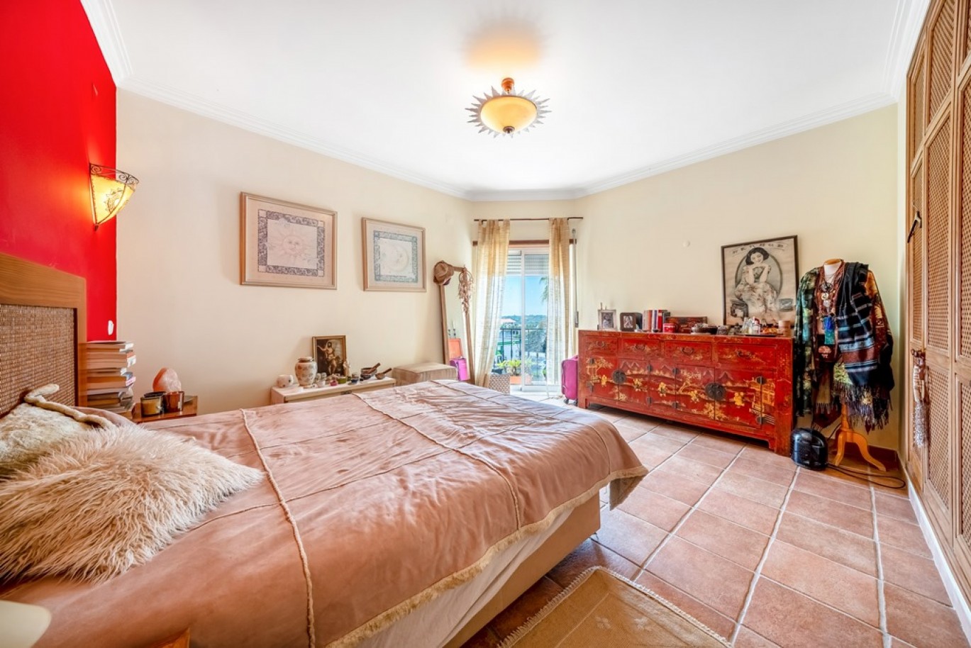 Piso duplex de 4 dormitorios en venta en Loulé, Algarve, Portugal_367444