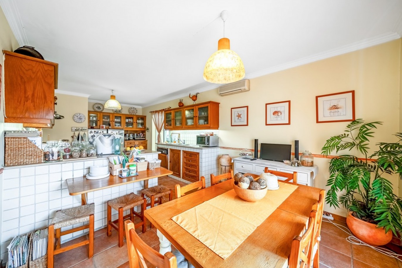 Piso duplex de 4 dormitorios en venta en Loulé, Algarve, Portugal_367455